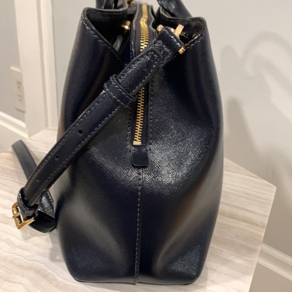 Michael Kors Bag Savannah Navy Admiral Tri-compartment Satchel Bag Poof Keychain - Picture 8 of 17